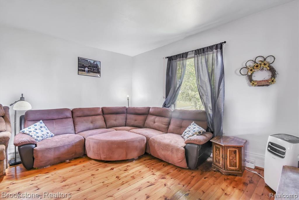 10150 Easton Road, New Lothrop, MI 48460 — Photo 5