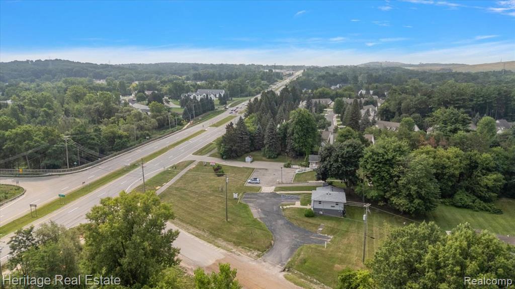 2800 S Lapeer Road - Photo 2
