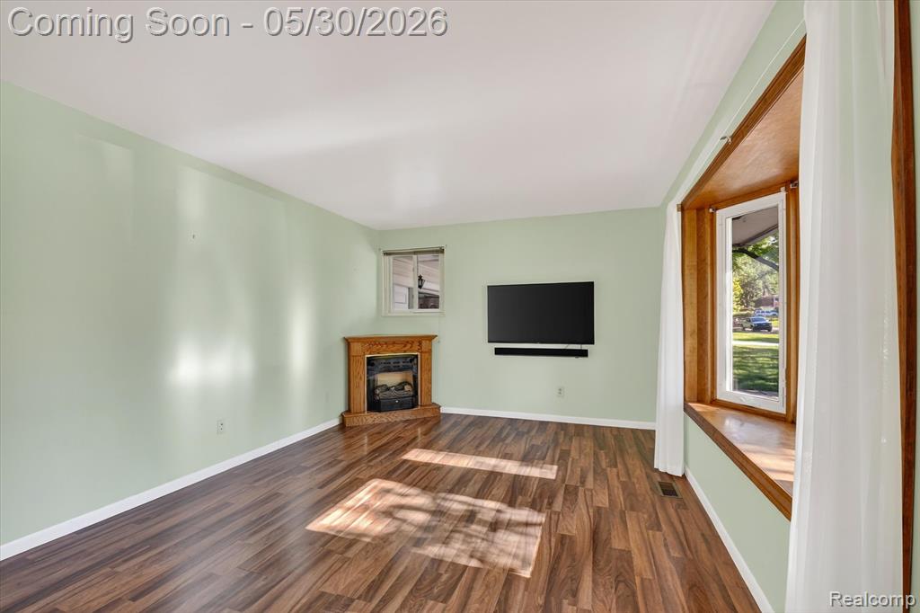 721 Robbinann Drive, Waterford, MI 48328 — Photo 7
