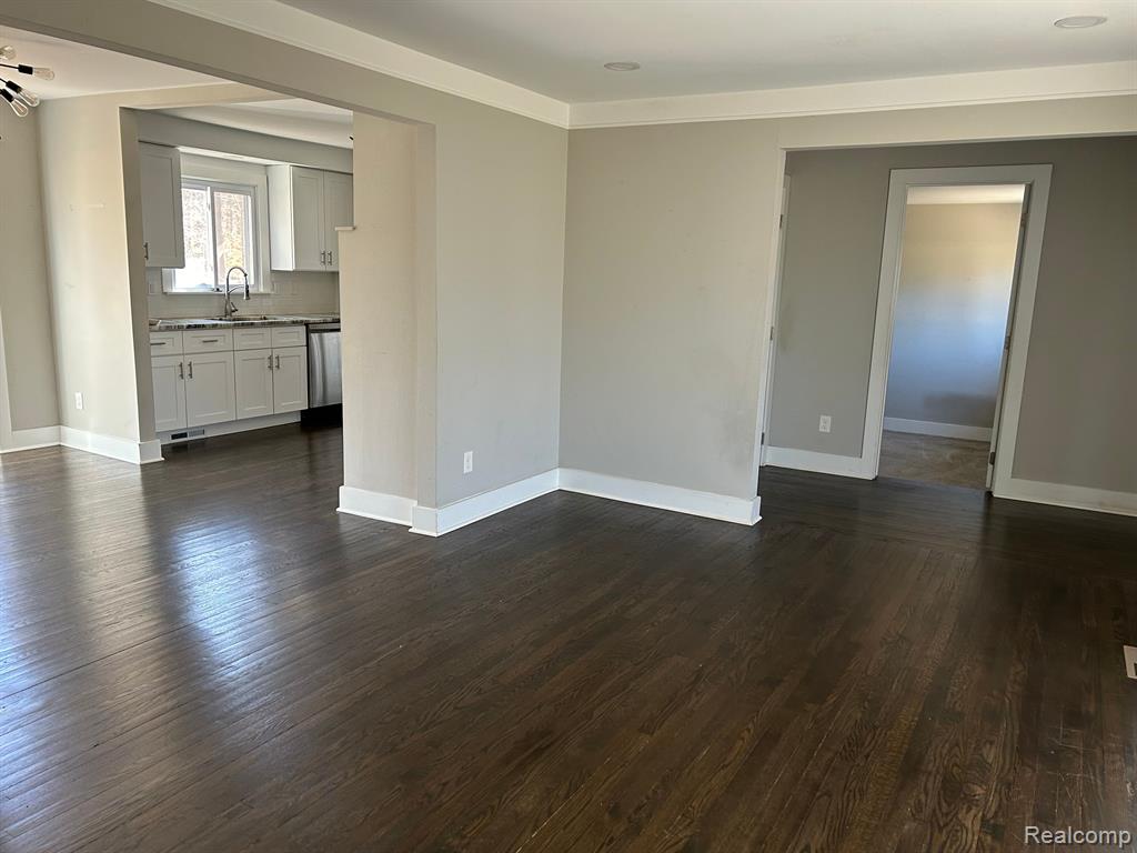 50110 CEDARGROVE Road, Shelby Twp, MI 48317 — Photo 5