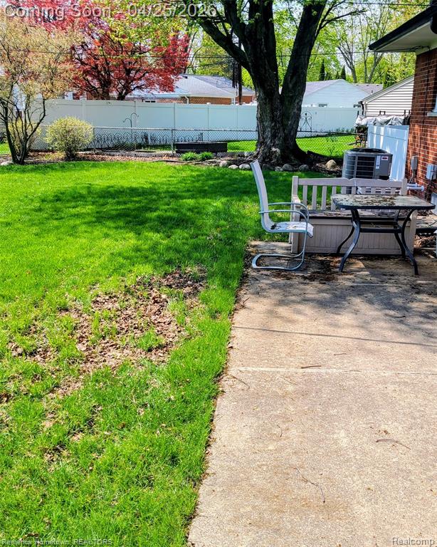 9119 Montana Court, Livonia, MI 48150 — Photo 5