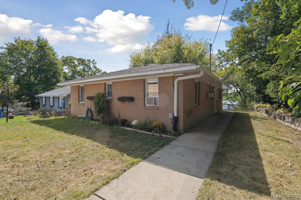 4475 Harp Drive, Linden, MI 48451 — Photo 48