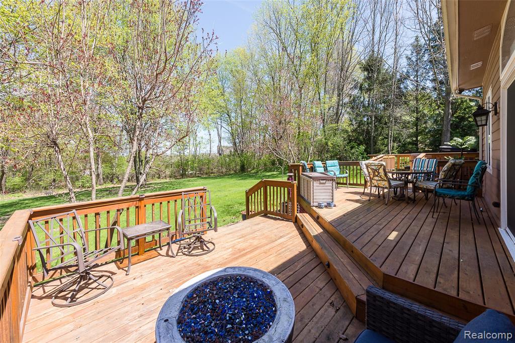 6093 Rosewood Parkway, White Lake, MI 48383 — Photo 30