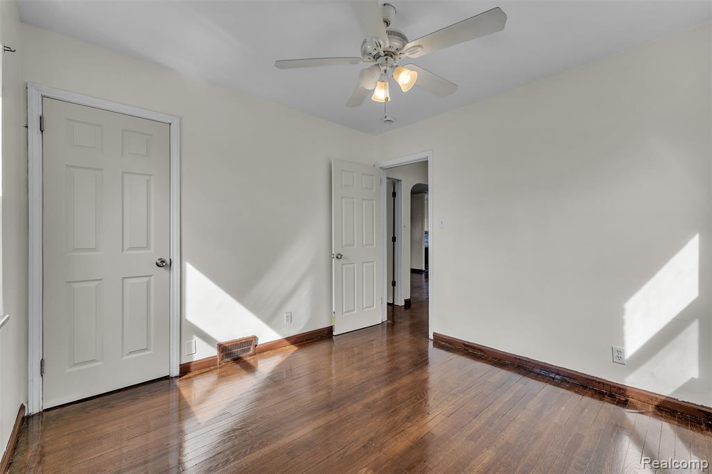 13431 Hartwell Street, Detroit, MI 48227 — Photo 27
