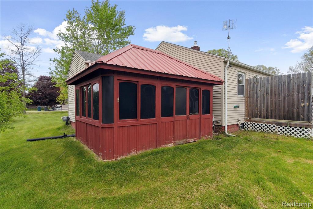 7244 Neff Road, Mount Morris, MI 48458 — Photo 21