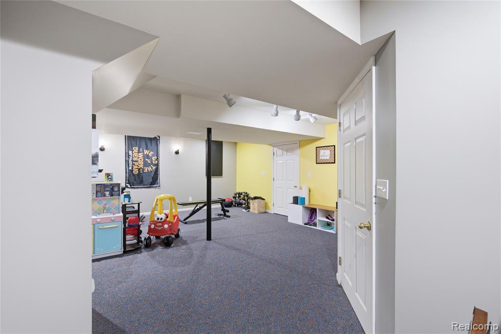 1817 Deer View Court, Howell, MI 48843 — Photo 60