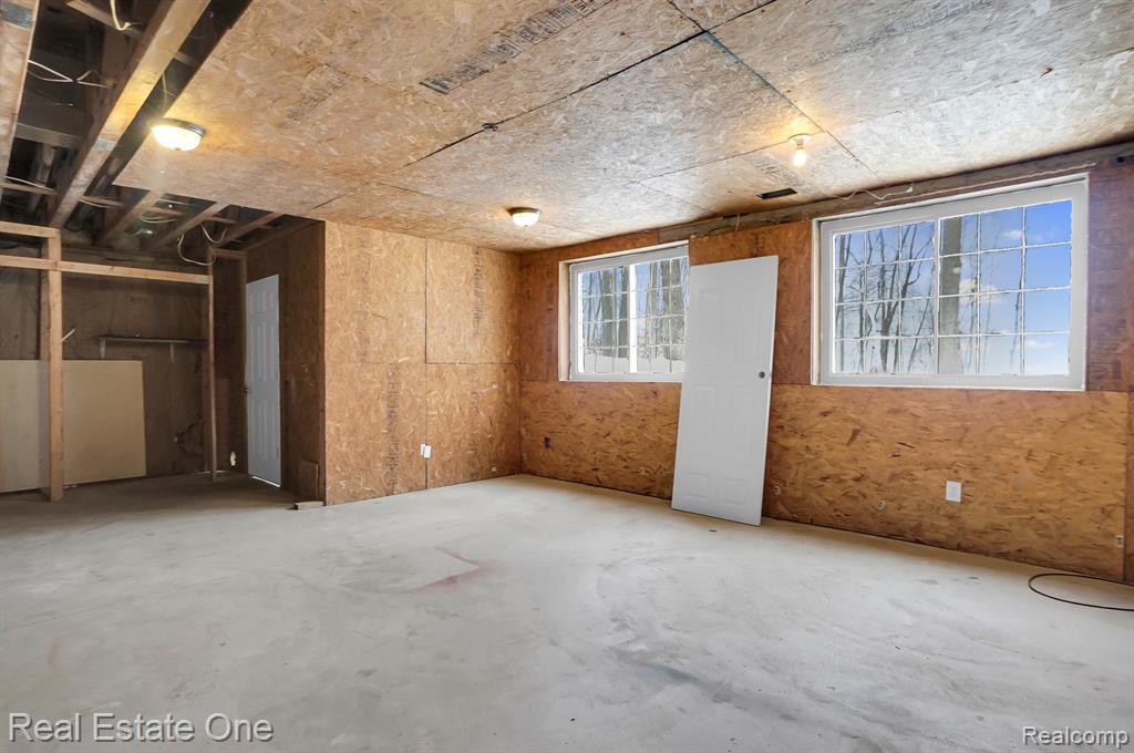 195 Corey Lane, Ortonville, MI 48462 — Photo 39
