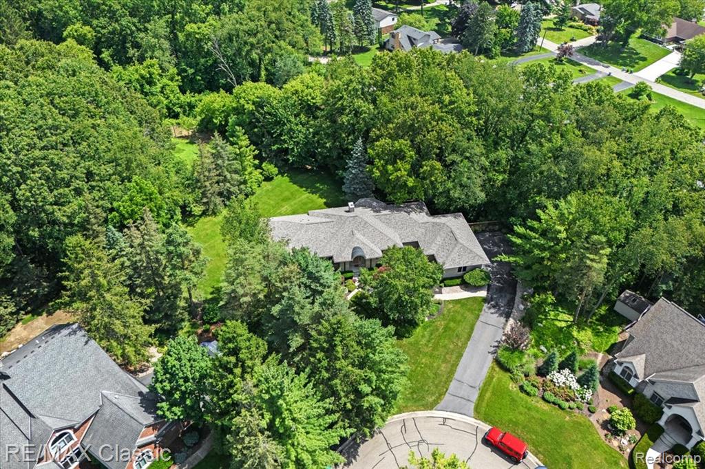4160 Rolling Pines Court, Commerce Twp, MI 48382 — Photo 49