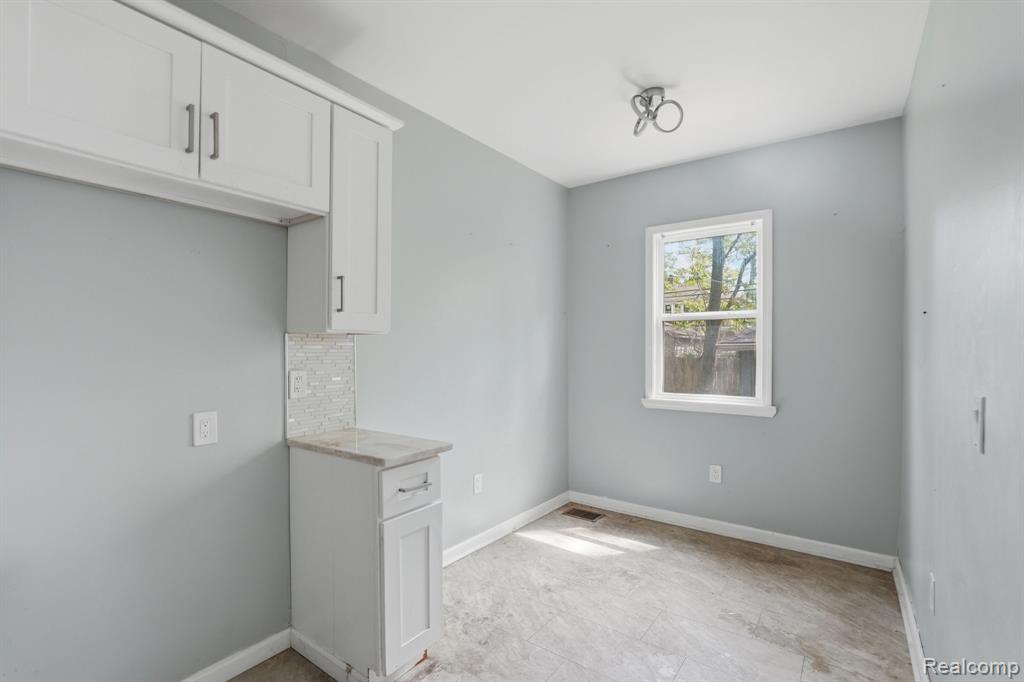16176 OHIO Street, Detroit, MI 48221 — Photo 21