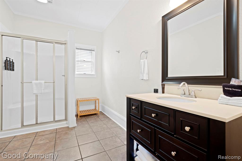 612 N LAKESHORE Drive, Ludington, MI 49431 — Photo 91