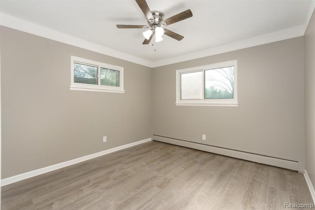 411 BUNNY RUN Boulevard, Lake Orion, MI 48362 — Photo 15