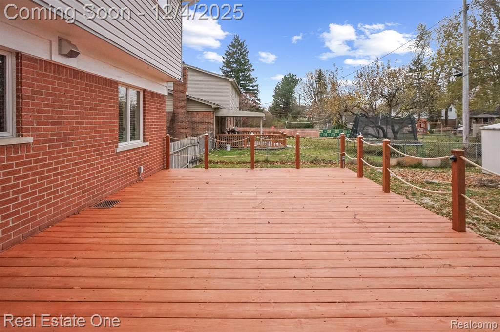 4147 Greensboro Drive, Troy, MI 48085 — Photo 32