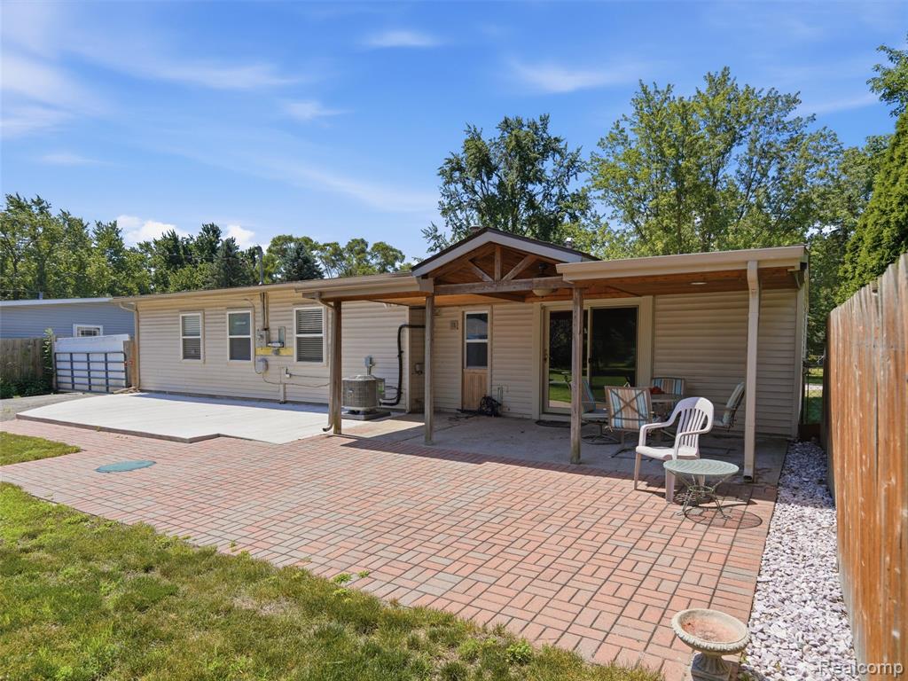 6271 Stephen, Brighton, MI 48116 — Photo 26