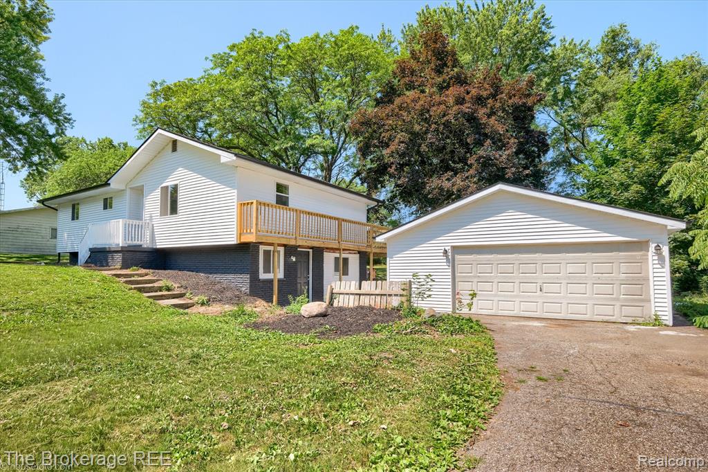 1401 Hillside Drive, Flint, MI 48532 — Photo 4