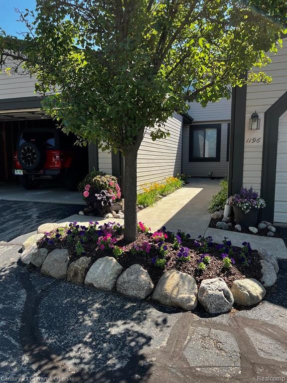 1194 CONCORD Court, Northville, MI 48167 — Photo 29