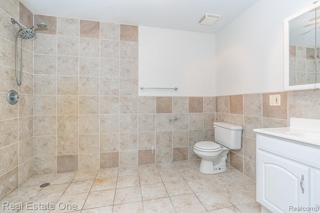 2670 Spring Grove Drive, Brighton, MI 48114 — Photo 41