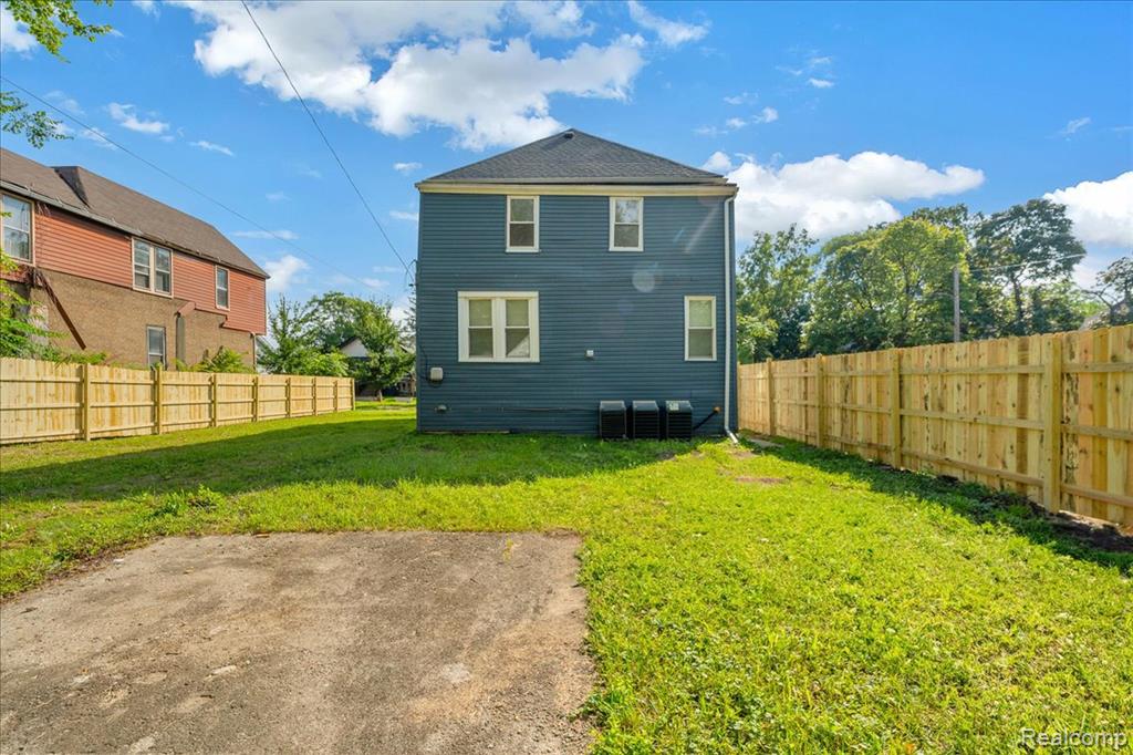 2543 Beals Street, Detroit, MI 48214 — Photo 28