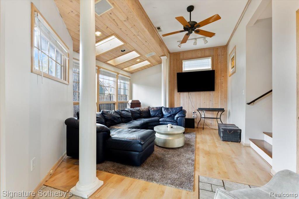 888 HUMPHREY AVE, Birmingham, MI 48009 — Photo 6