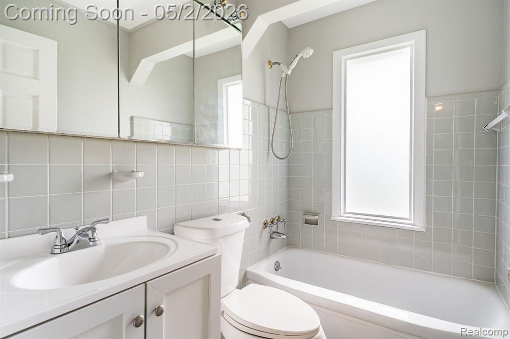 111 Blanche Drive, Troy, MI 48098 — Photo 7