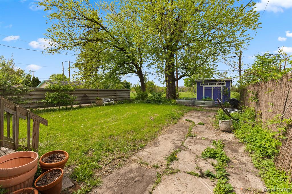 845 LAKEWOOD Street, Detroit, MI 48215 — Photo 30