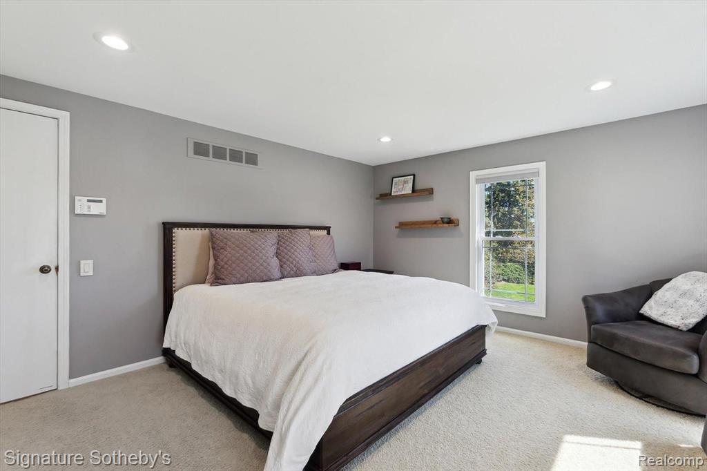 5896 HUNTERS GATE Drive, Troy, MI 48098 — Photo 16