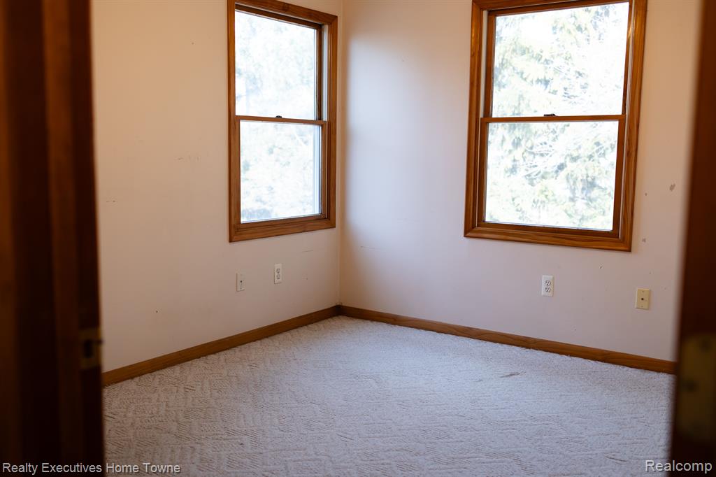 5237 TAFT Road, Clay, MI 48001 — Photo 30