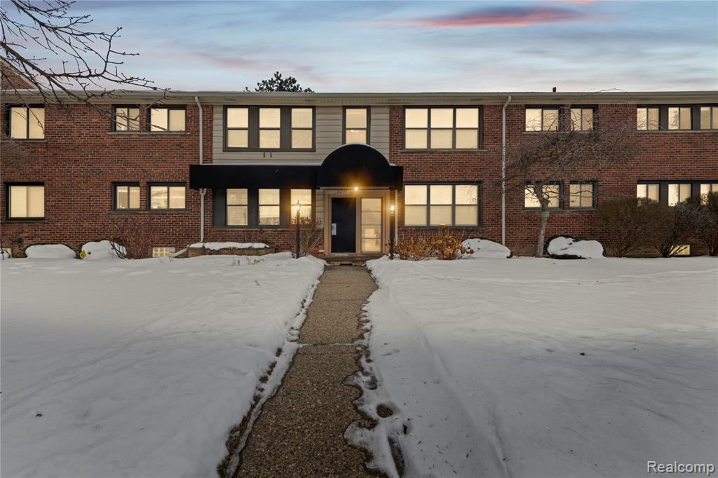 25777 Woodward Avenue, 204, Royal Oak, MI 48067 — front exterior