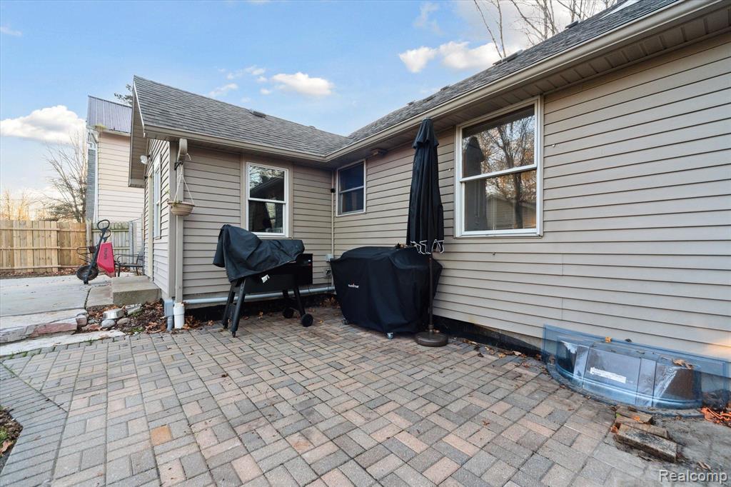 10524 N ANTCLIFF Road, Fowlerville, MI 48836 — Photo 27