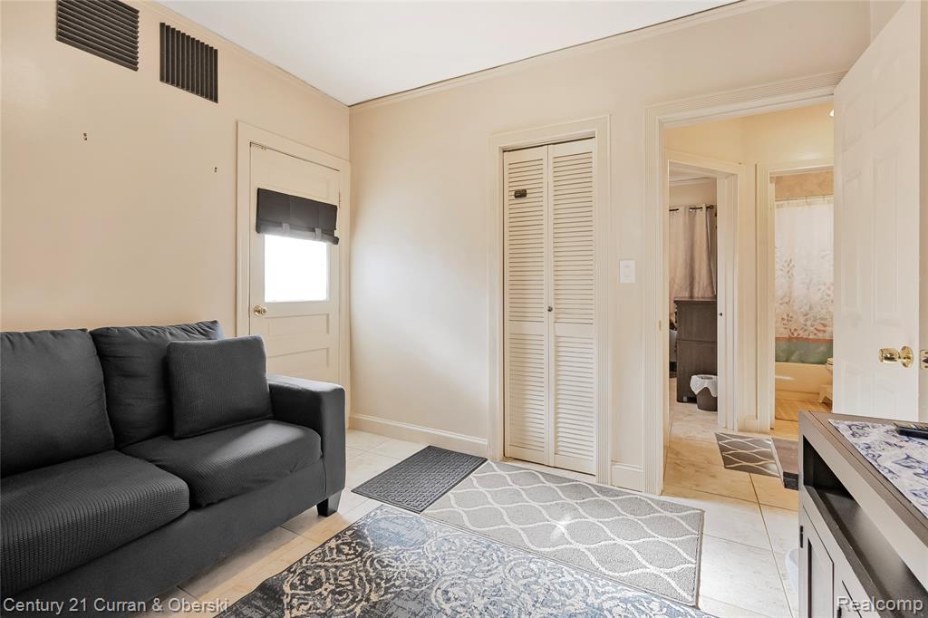 7013 Payne Avenue, Dearborn, MI 48126 — Photo 19