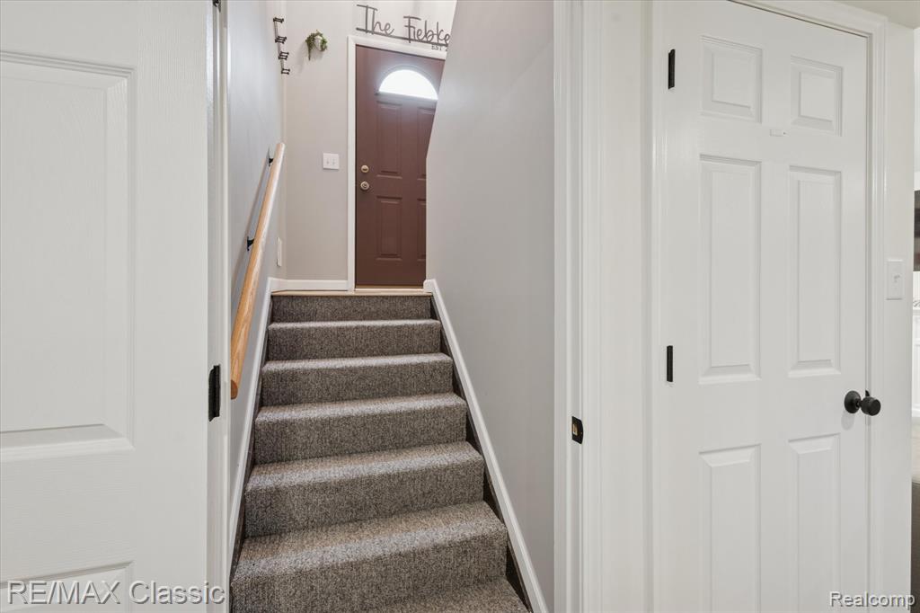 5594 Harper Road, Holt, MI 48842 — Photo 25