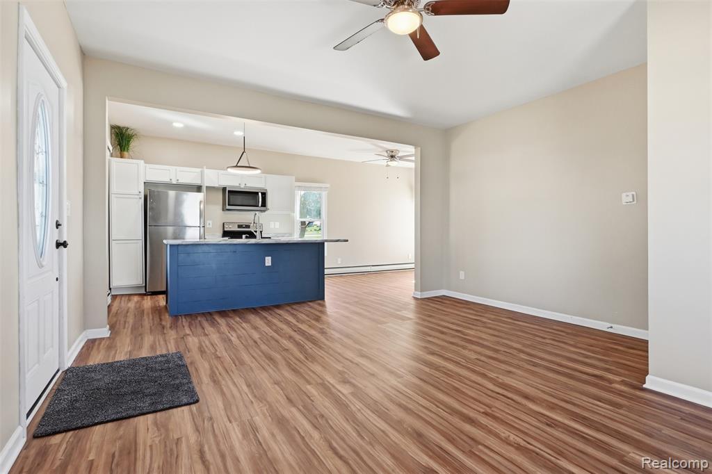 532 E Broad Street, Linden, MI 48451 — Photo 3