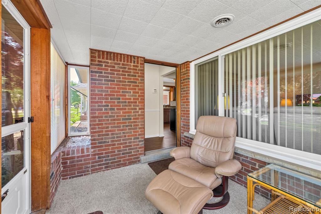 5725 Burger Street, Dearborn Heights, MI 48127 — Photo 10