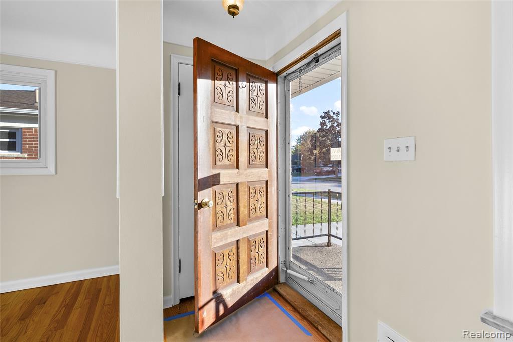 9334 N Joseph Avenue, Allen Park, MI 48101 — Photo 10