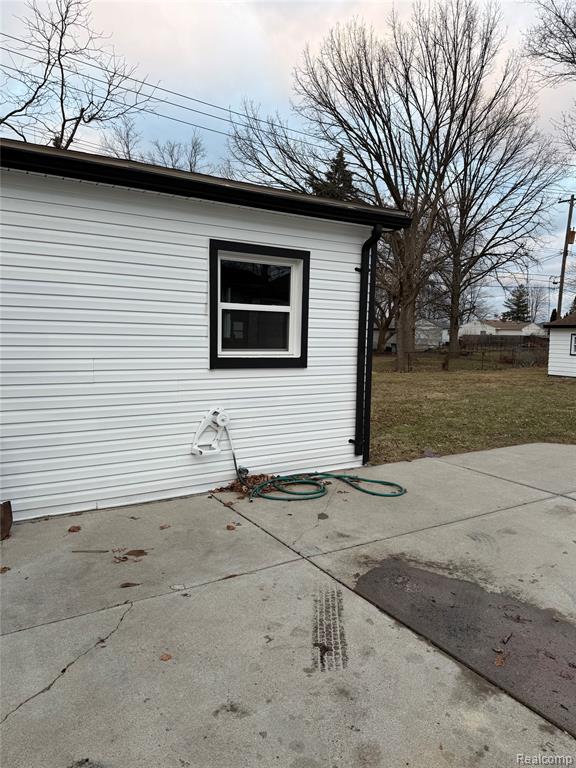 27284 Bunert Road, Warren, MI 48088 — Photo 18