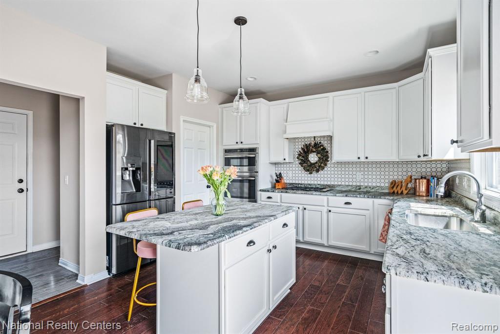527 SOUTHSHORE Drive, Oxford, MI 48371 — Photo 21