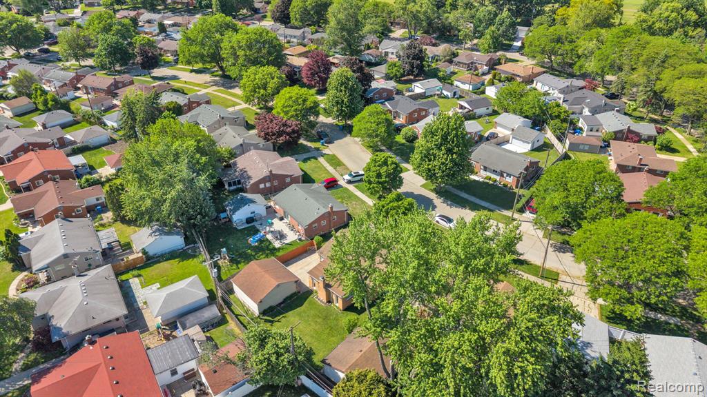26637 Clairview Drive, Dearborn Heights, MI 48127 — Photo 51