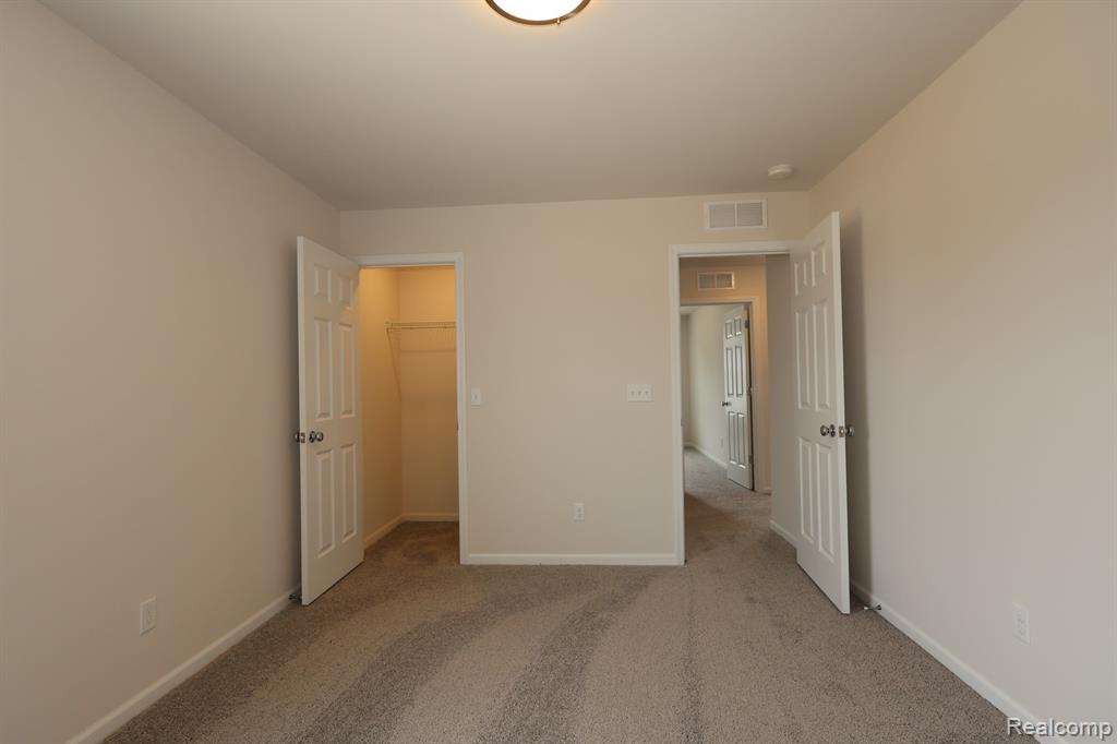 408 Hidden River W, Holly, MI 48442 — Photo 24