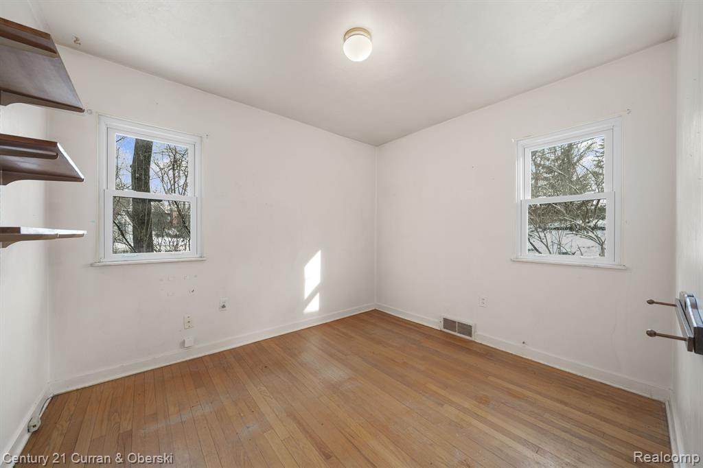 806 CAMBRIDGE Street, Ypsilanti, MI 48197 — Photo 12