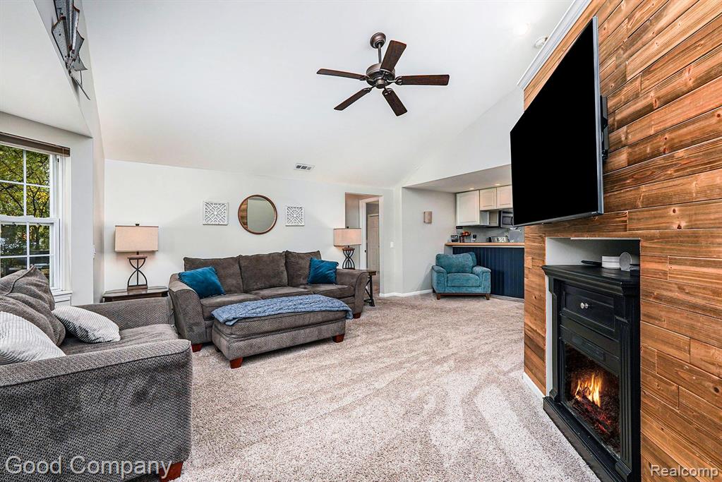 47595 Frederick Road, Shelby Twp, MI 48317 — Photo 4