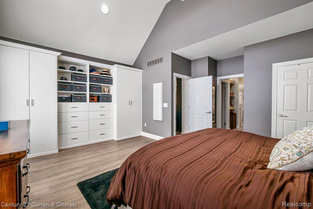 26024 Island Lake Drive, Novi, MI — Photo 32