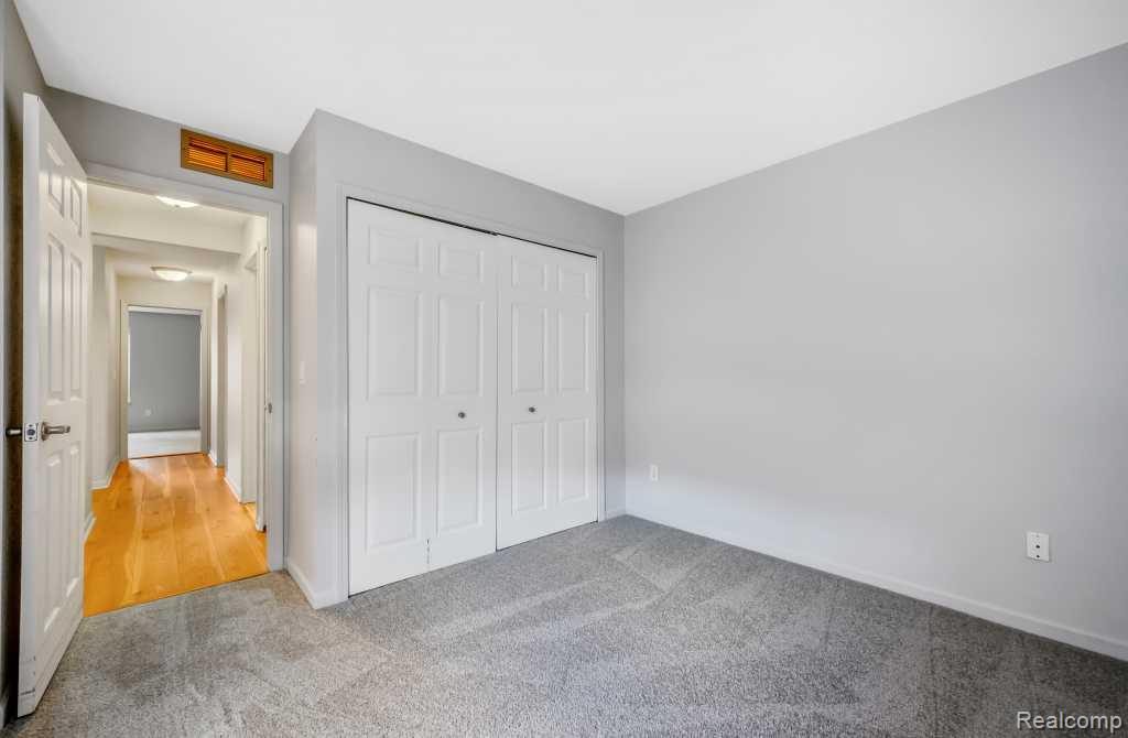 42538 Lilley Pointe Drive, 57, Canton, MI 48187 — Photo 15