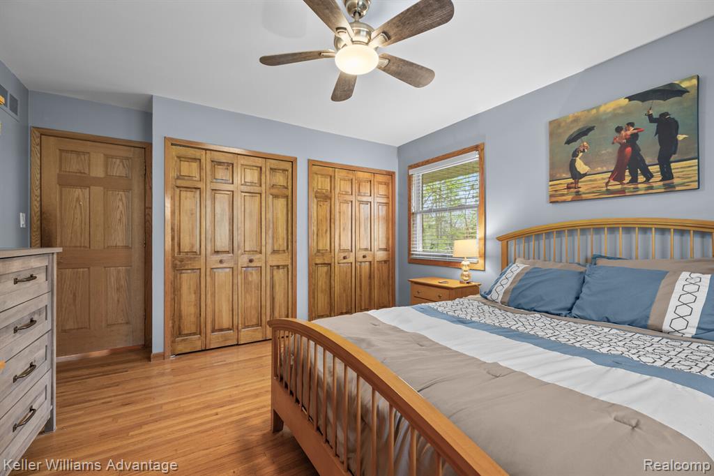 24806 Power Road, Farmington, MI 48336 — Photo 29