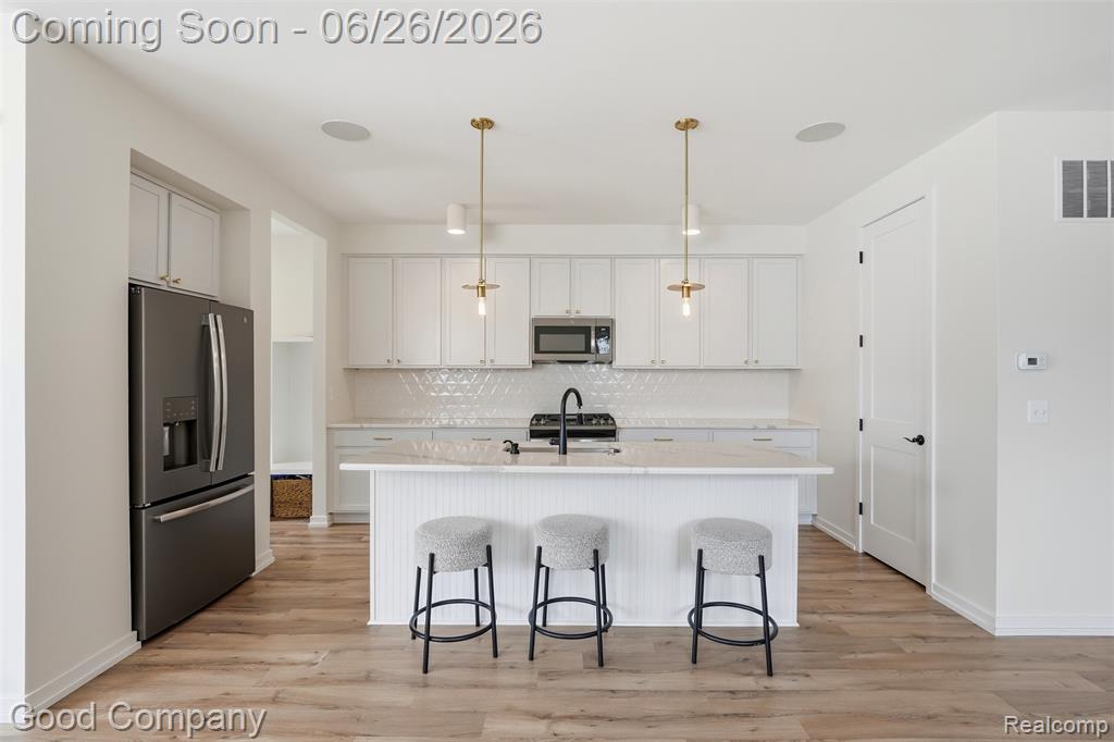 8431 Kenberton Drive, Oak Park, MI 48237 — Photo 8