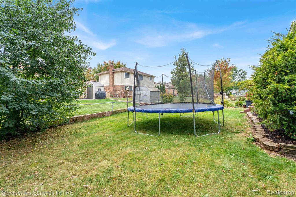 43783 Leeann Lane, Canton, MI 48187 — Photo 35