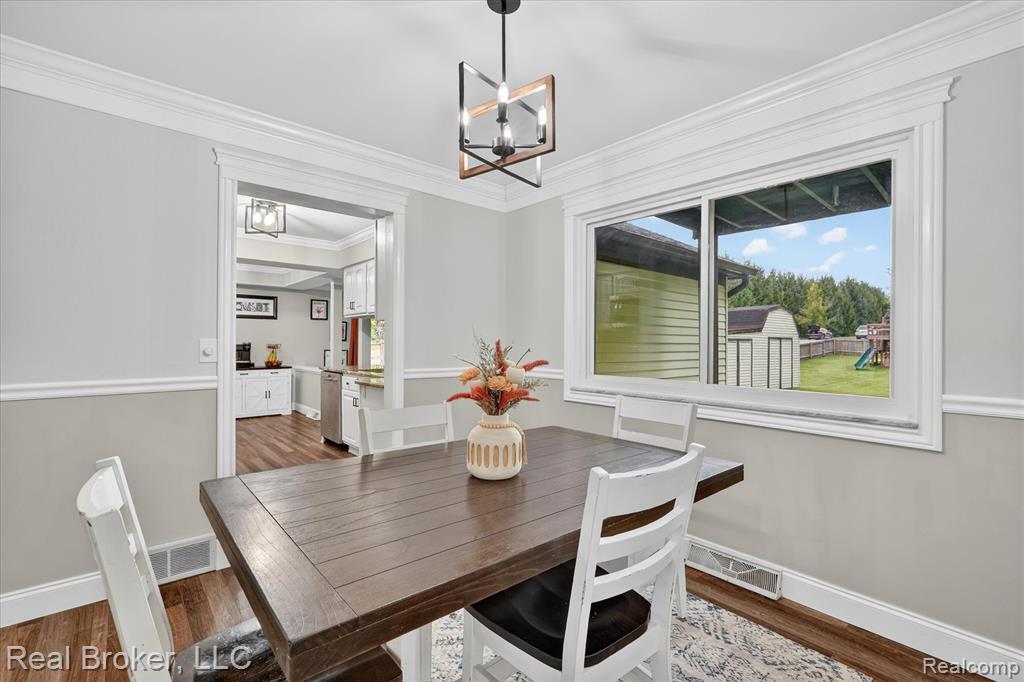 19-3885-Morgan-Rd-Orion-Township-MI-48359-WindowStill.jpg