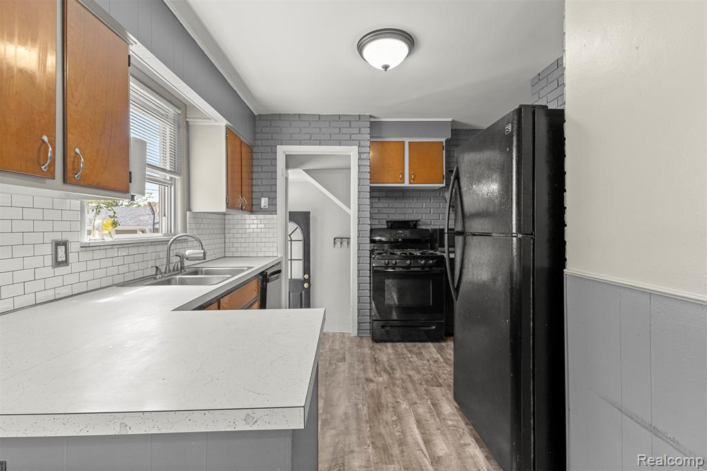 2119 White Avenue, Lincoln Park, MI 48146 — Photo 12