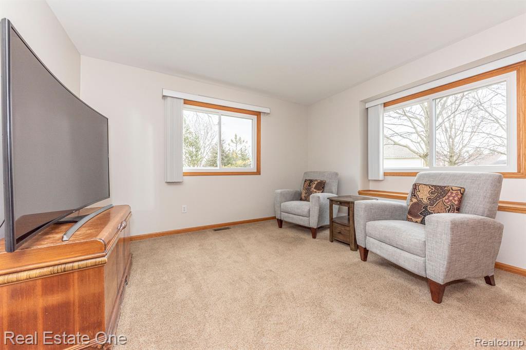 61024 Evergreen Court, 23, South Lyon, MI 48178 — Photo 20