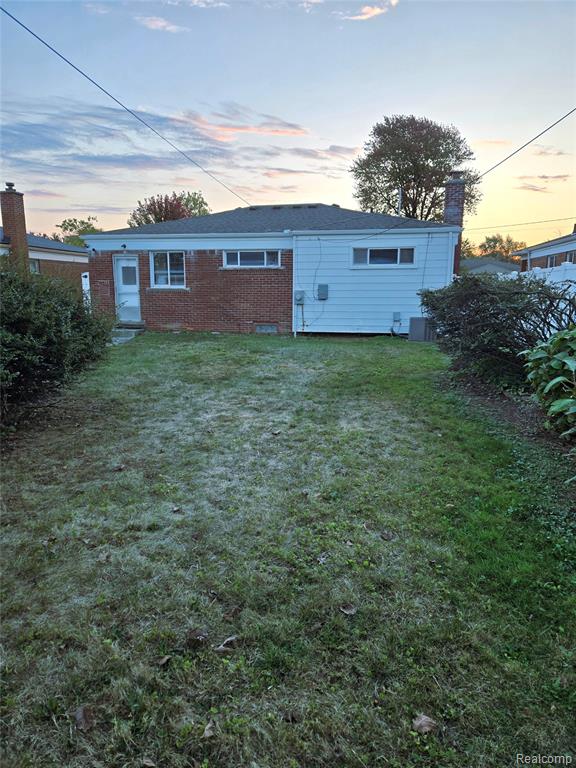 8177 Gary Avenue, Westland, MI — Photo 16