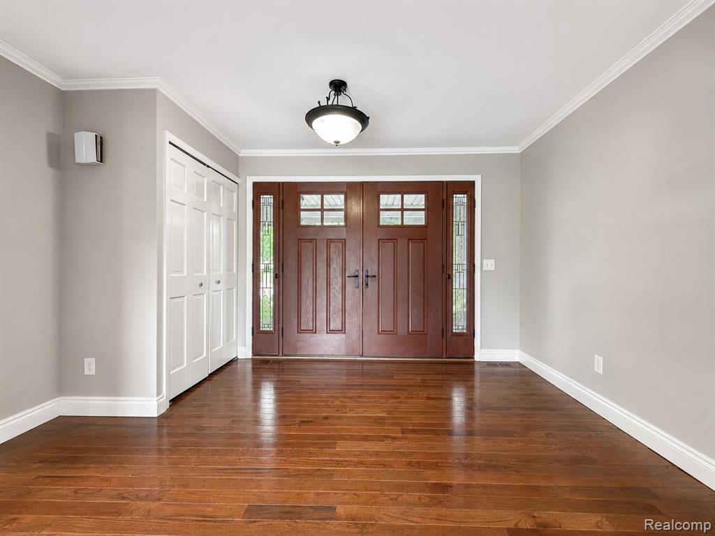 1330 Meadow Green Lane, Linden, MI 48451 — Photo 4
