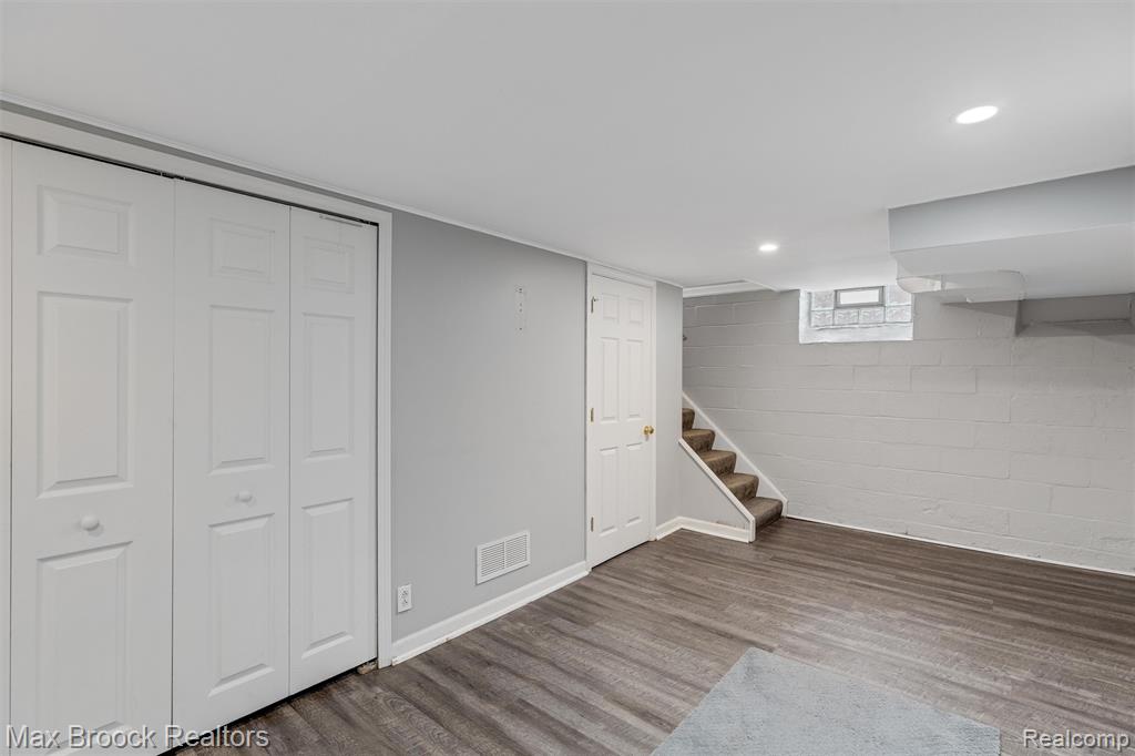 905 N Wilson Avenue, Royal Oak, MI 48067 — Photo 29